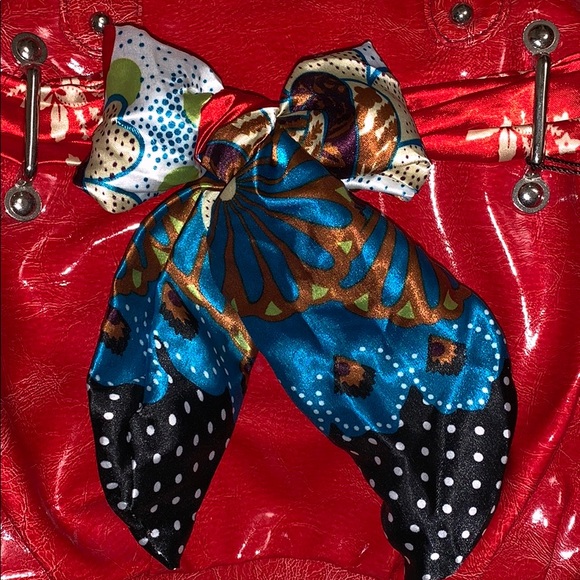 ✨NWT✨ Red purse with ribbon (bag) - Picture 2 of 3